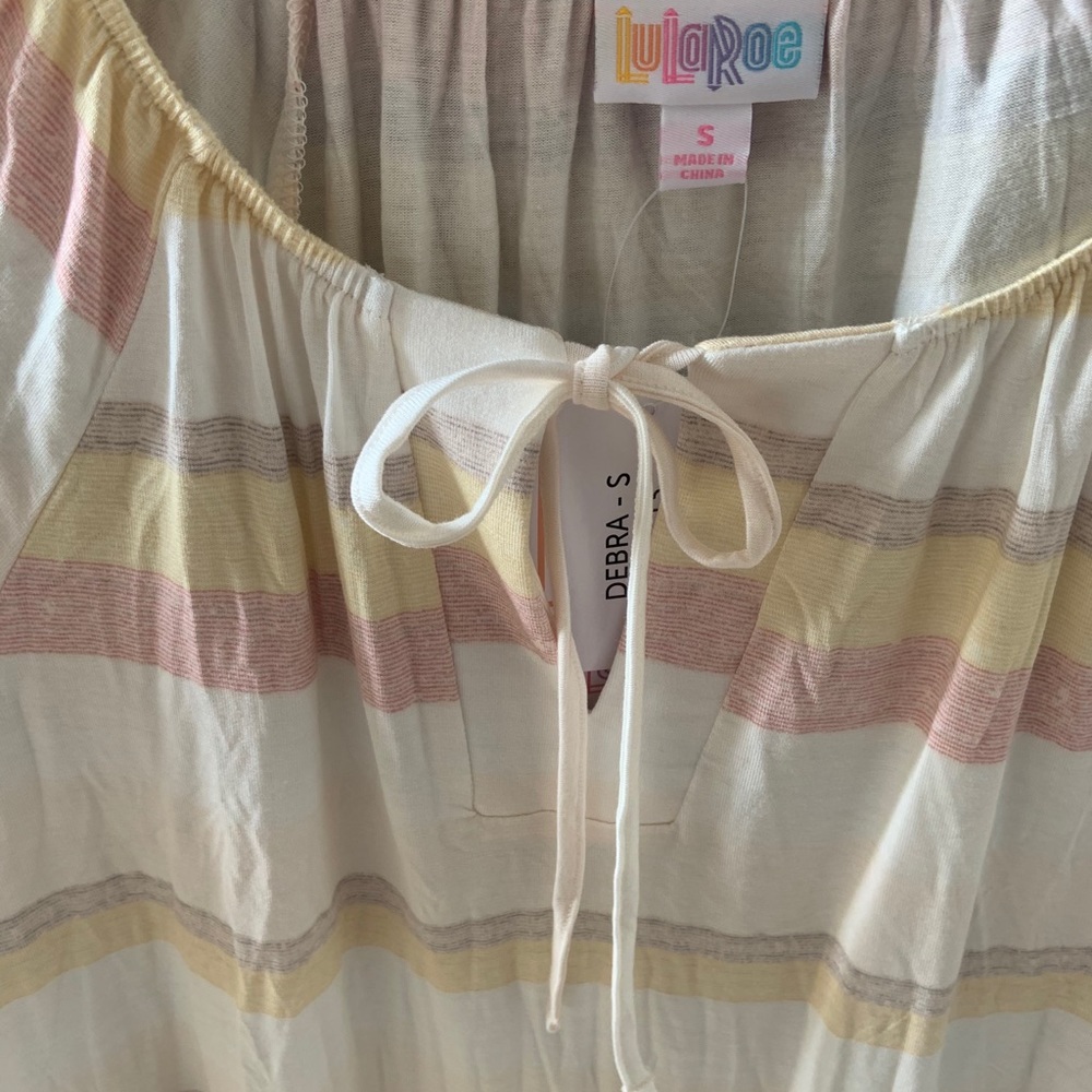 Ladies Blouse - Picture 4 of 5
